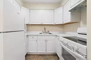 1000 9th St, Greenport, NY 11944 - Photo 7