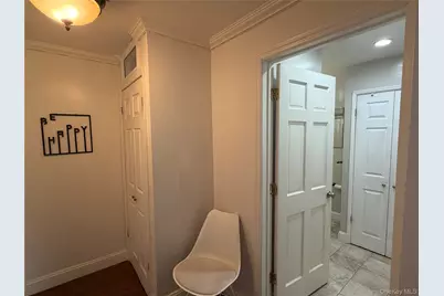 6069 80th Avenue, Glendale, NY 11385 - Photo 3