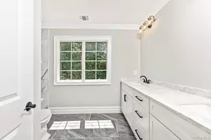 5 Hemingway Dr, Dix Hills, NY 11746 - Photo 15