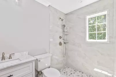 5 Hemingway Drive, Dix Hills, NY 11746 - Photo 19
