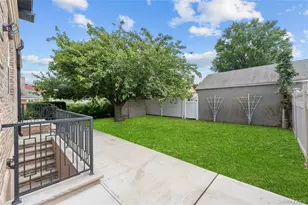 172-12 65th Ave, Fresh Meadows, NY 11365 - Photo 31