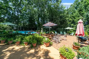 14 Birchfield Ct, Coram, NY 11727 - Photo 9