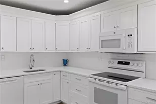 126 Holiday Blvd, Center Moriches, NY 11934 - Photo 15