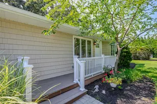 126 Holiday Blvd, Center Moriches, NY 11934 - Photo 3