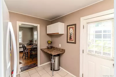 5 N Perkins Avenue, Elmsford, NY 10523 - Photo 9