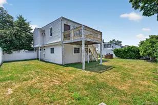 138 Spring St, Massapequa, NY 11758 - Photo 7
