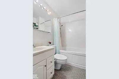 13624 Maple Avenue #3D, Flushing, NY 11355 - Photo 7