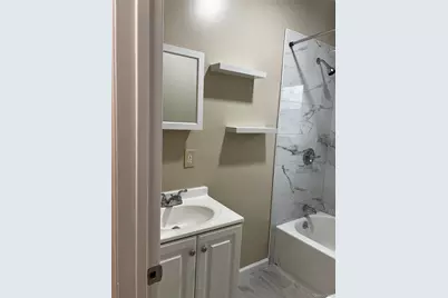 15 Lawson Street, Hempstead, NY 11550 - Photo 9