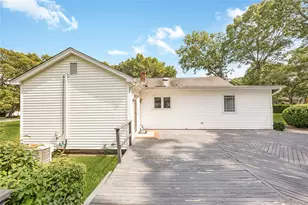 42 Pine Acre Dr, Smithtown, NY 11787 - Photo 25