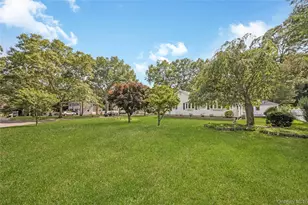 42 Pine Acre Dr, Smithtown, NY 11787 - Photo 23