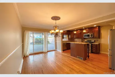 166-66 22nd Avenue, Whitestone, NY 11357 - Photo 5