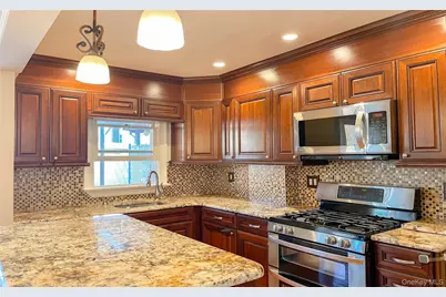 166-66 22nd Avenue, Whitestone, NY 11357 - Photo 3