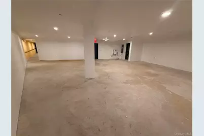 8713 Homelawn Street, Jamaica, NY 11432 - Photo 5