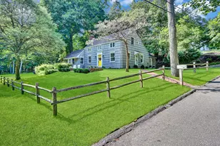 2 Dogwood Dr, Stony Brook, NY 11790 - Photo 3