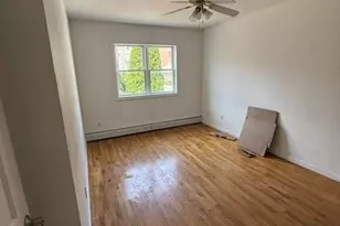 61-40 173rd St, Fresh Meadows, NY 11365 - Photo 11
