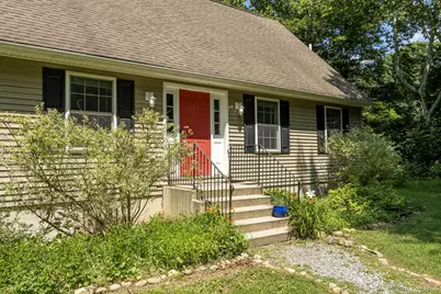 13-14 Creekside Place, Pleasant Valley, NY 12569 - Photo 31