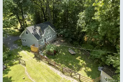 13-14 Creekside Place, Pleasant Valley, NY 12569 - Photo 5