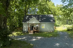 13-14 Creekside Pl, Pleasant Valley, NY 12569 - Photo 13