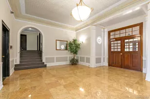 55 Grand Ave, Rockville Centre, NY 11570 - Photo 13