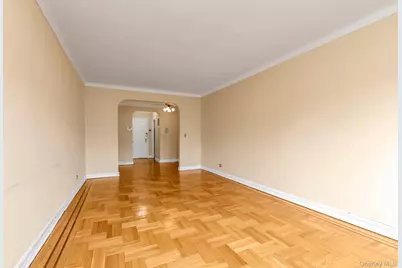 55 Grand Avenue #2A, Rockville Centre, NY 11570 - Photo 3