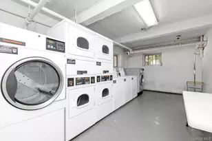 55 Grand Ave, Rockville Centre, NY 11570 - Photo 15