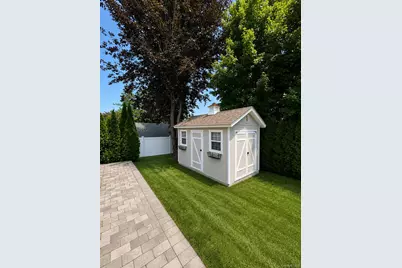 50 Eweler Avenue, Floral Park, NY 11001 - Photo 21