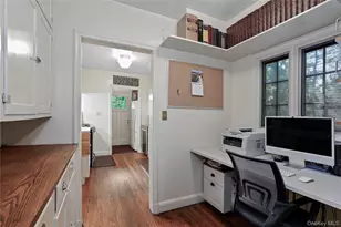 13 Craven Ln, White Plains, NY 10605 - Photo 9