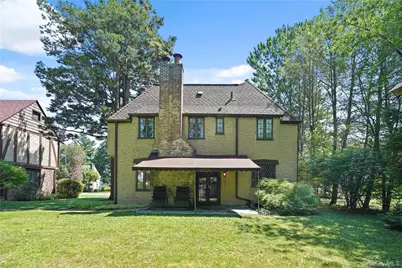13 Craven Lane, White Plains, NY 10605 - Photo 23