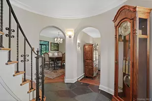 13 Craven Ln, White Plains, NY 10605 - Photo 3