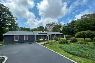 54 Madeline Rd, Ridge, NY 11961 - Photo 3