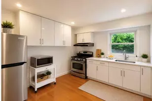 37 Magnolia Ave, Floral Park, NY 11001 - Photo 3