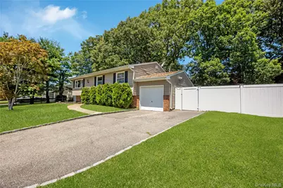 27 Morton Street, Port Jefferson Station, NY 11776 - Photo 25