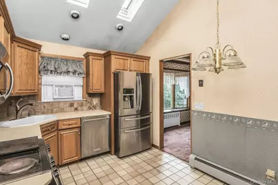 2082 Central Drive N, East Meadow, NY 11554 - Photo 3