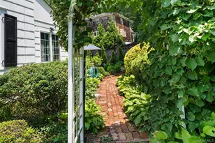 30 Birchbrook Rd, Bronxville, NY 10708 - Photo 33