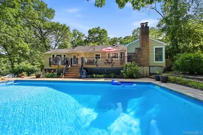 20 Williamsburg Drive, Northport, NY 11768 - Photo 39