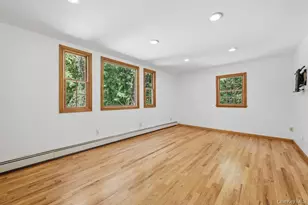 20 Williamsburg Dr, Northport, NY 11768 - Photo 17