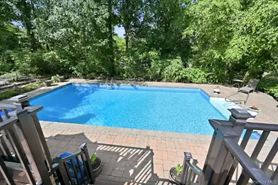 20 Williamsburg Drive, Northport, NY 11768 - Photo 33