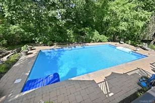 20 Williamsburg Dr, Northport, NY 11768 - Photo 37