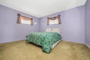 19 Glenda Dr, Deer Park, NY 11729 - Photo 9