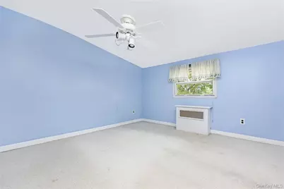 525 Beech Street, North Babylon, NY 11703 - Photo 15