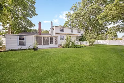 525 Beech Street, North Babylon, NY 11703 - Photo 19