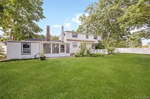 525 Beech St, North Babylon, NY 11703 - Photo 19