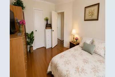 10010 67th Road #6C, Forest Hills, NY 11375 - Photo 5