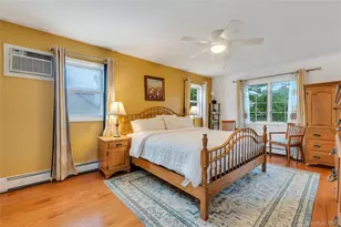 2362 6th St, East Meadow, NY 11554 - Photo 15