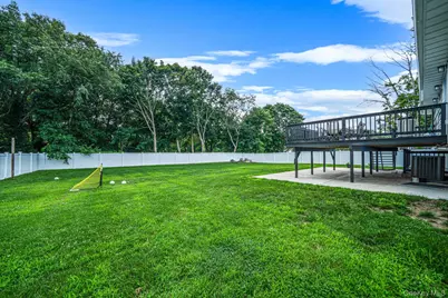 8 Fairway Drive, Port Jefferson Station, NY 11776 - Photo 33