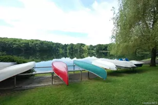 61 Lakeview Dr, Tomkins Cove, NY 10986 - Photo 3