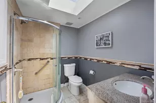 286 E Lexington Ave, Oceanside, NY 11572 - Photo 17