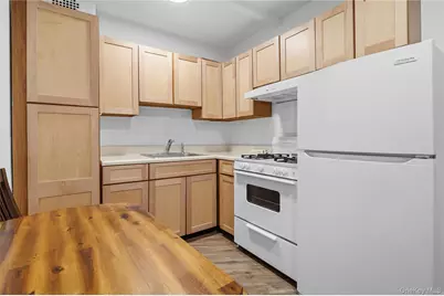 74-45 Yellowstone Boulevard #3D, Rego Park, NY 11374 - Photo 9