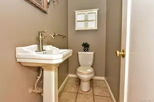 127 Hunt Ave, Pearl River, NY 10965 - Photo 19