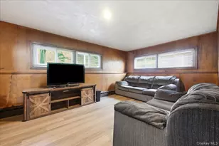 658 Richmond Rd, East Meadow, NY 11554 - Photo 17